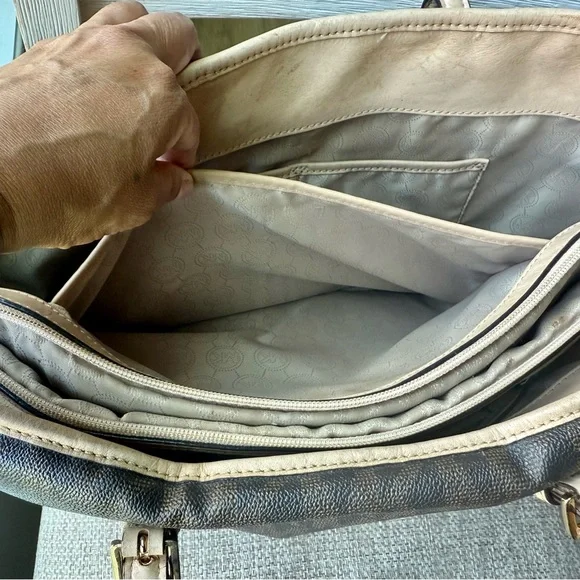 Michael Kors Dark Brown and Beige Tote - Picture 7 of 16